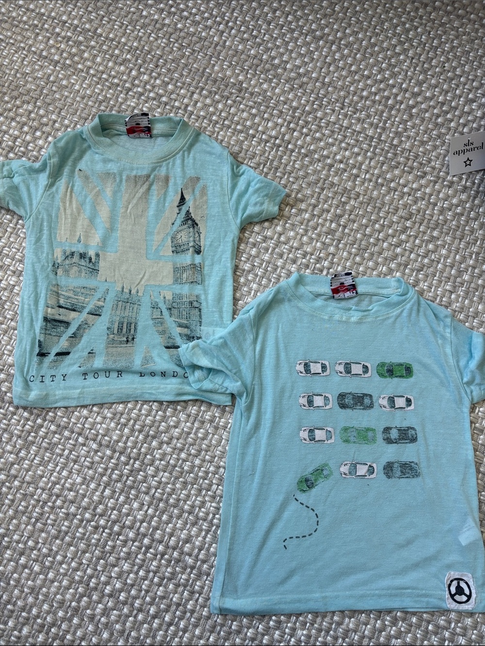 Kids Light Aqua Short Sleeve Graphic Tee with London Flag and Cars -